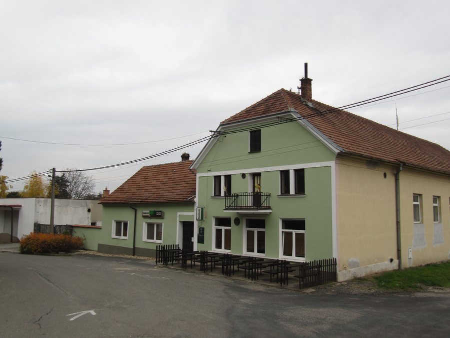 File:Vážany nad Litavou, Lidový dům.jpg