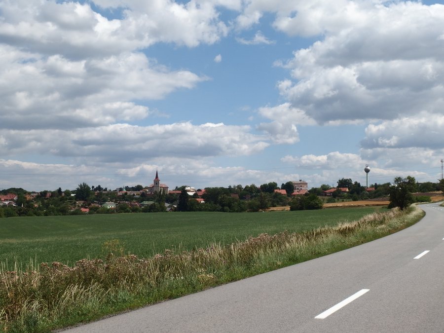 File:Pavlovice u Přerova, celkový pohled (1).JPG