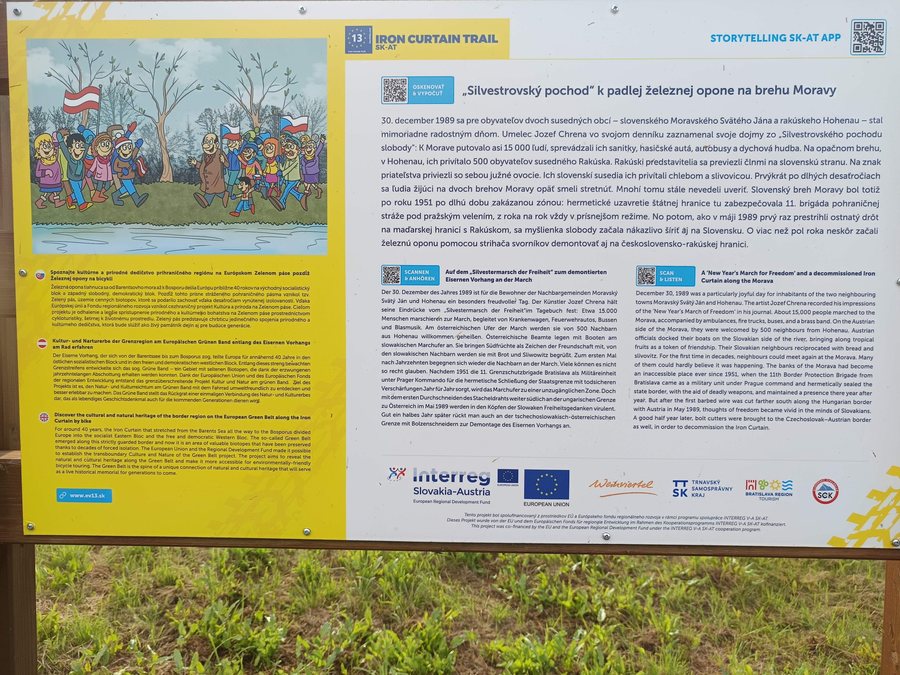 File:Informační panel, Sekule, okres Senica 2.jpg