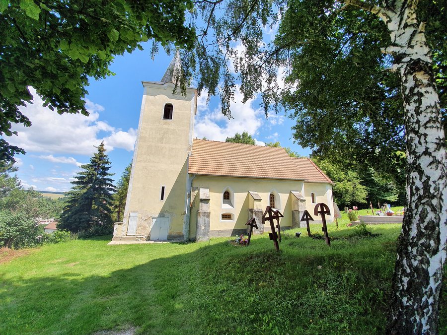 File:Krajné kostol 01 02.jpg