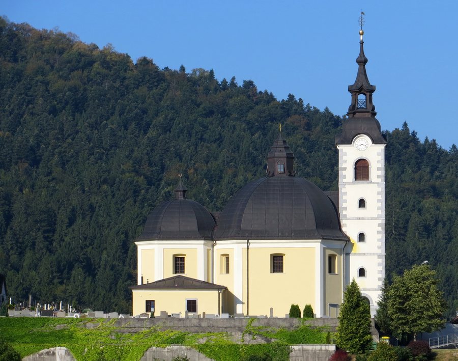 File:Preserje Slovenia church.JPG