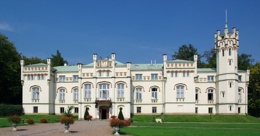 File:20140906 Pałac w Paszkówce 4599.jpg