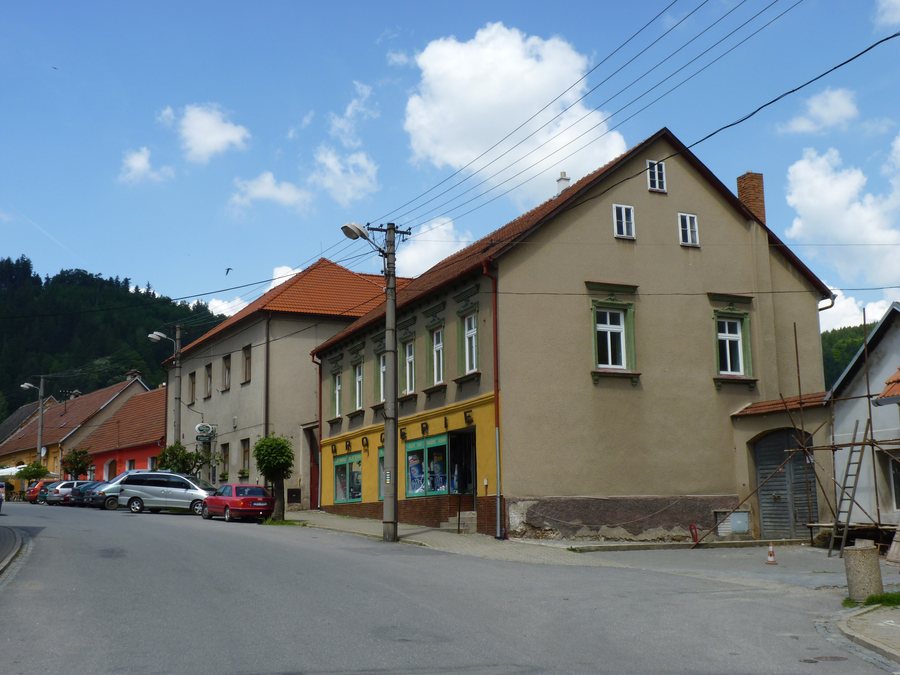 File:Nedvědice, okres Brno-venkov (18).JPG