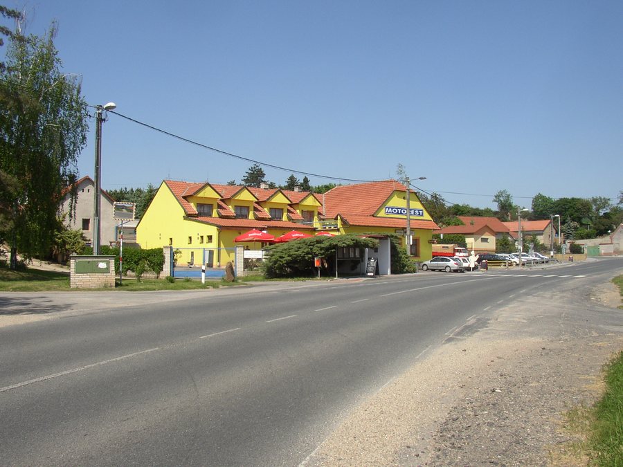 File:Vitov Zizice KL CZ motorest 080.jpg
