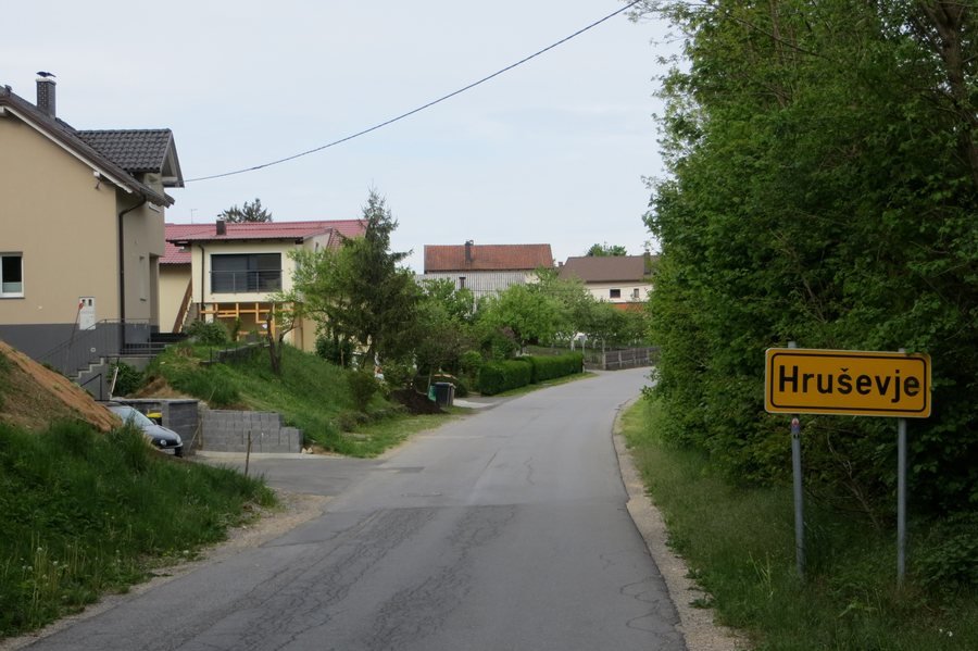 File:Hrusevje Slovenia 4.jpg
