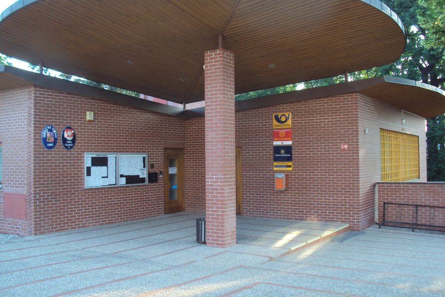 File:Úřad Libiš 2.jpg