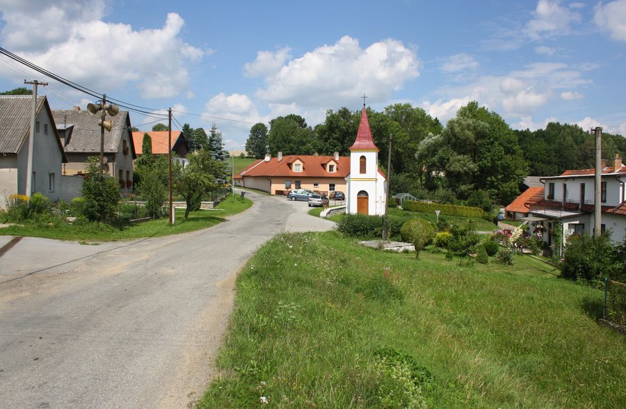 File:Žirov, East.jpg