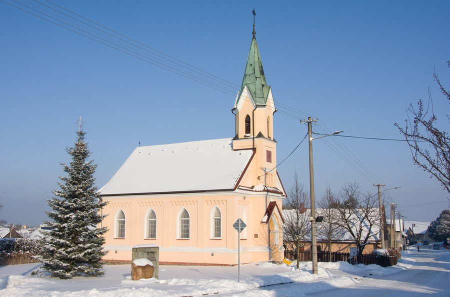 File:Kostel Kyjovice.JPG