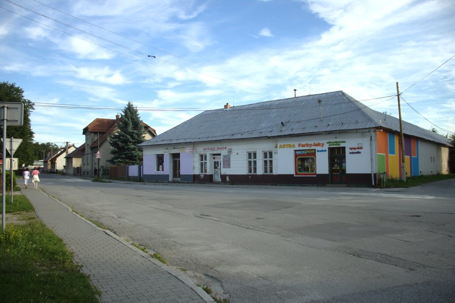 File:Turčianské Teplice, dům.jpg