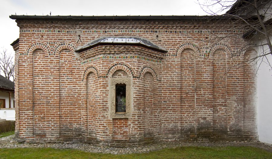 File:Man Cotmeana bis N.jpg