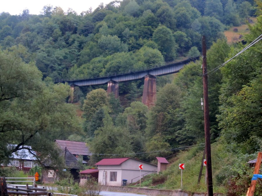 File:Viaductul Romuli.01.jpg