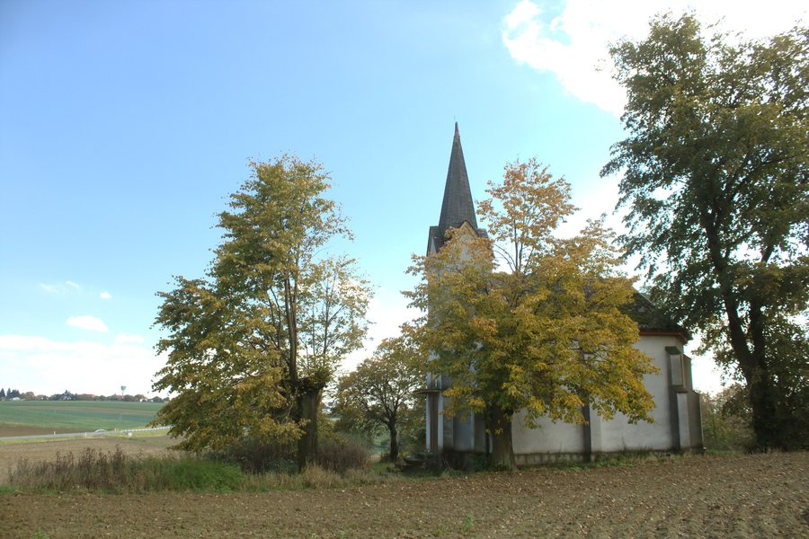 File:Velká Polom, kaple II.jpg