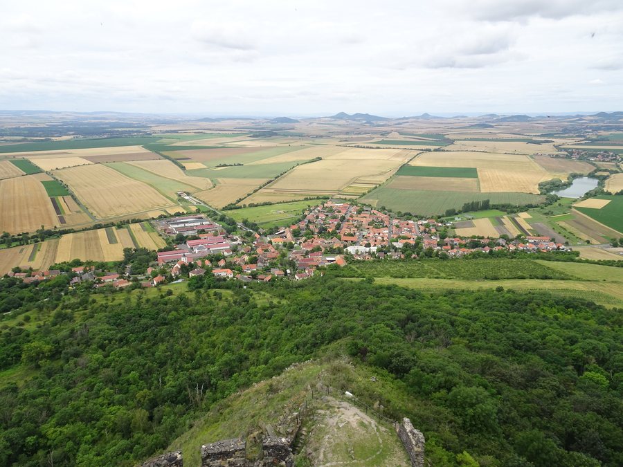File:Klapý z Hazmburku.jpg