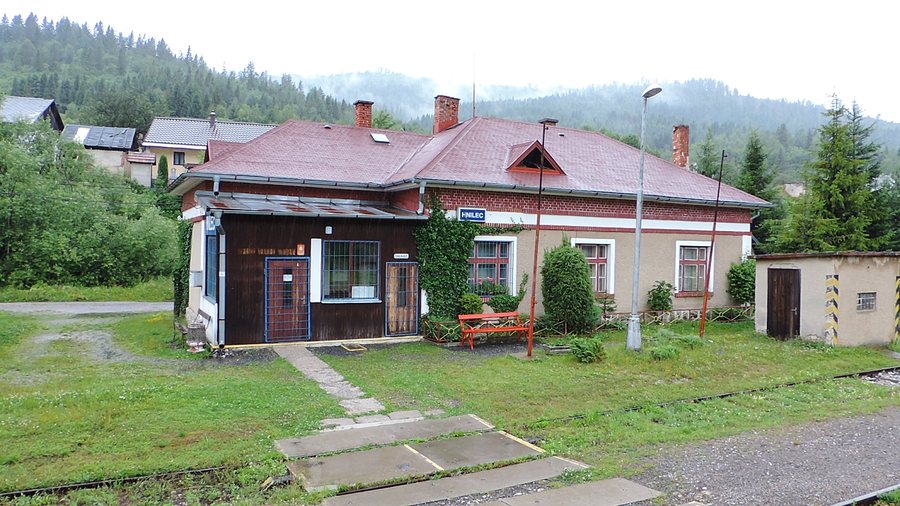 File:Hnilec - železničná zastávka - panoramio.jpg