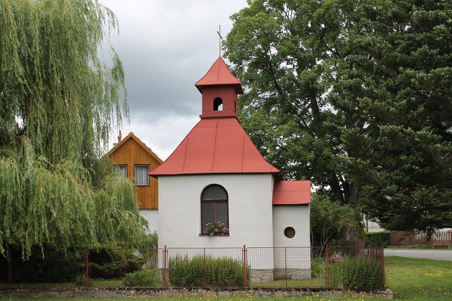 File:Hostětice, kaple (2017-07-26; 01).jpg