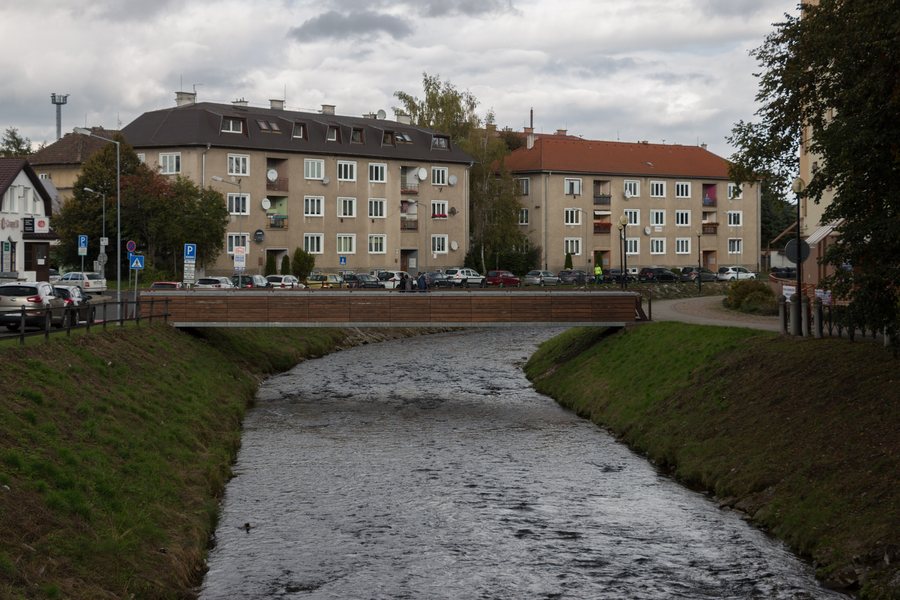 File:Poprad River, Poprad, Slovakia 06.jpg