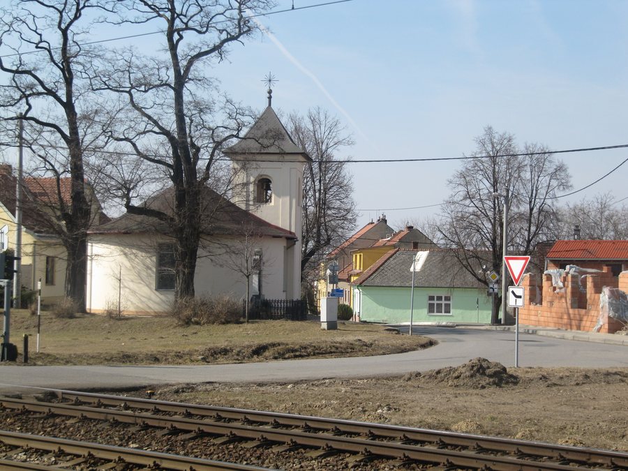 File:Ponětovice, přejezd.jpg