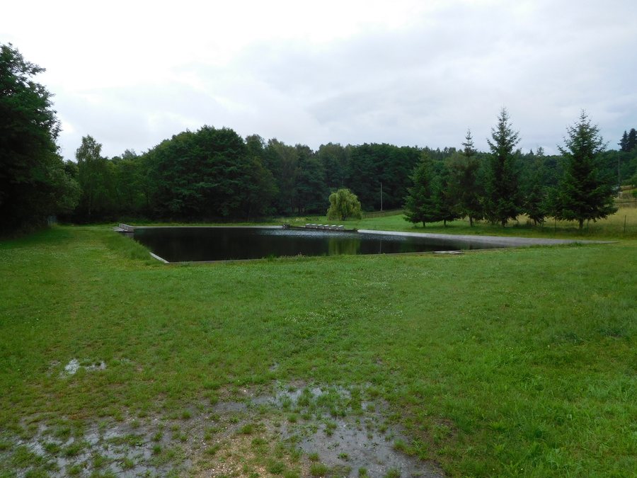 File:Prisov nadrz.jpg