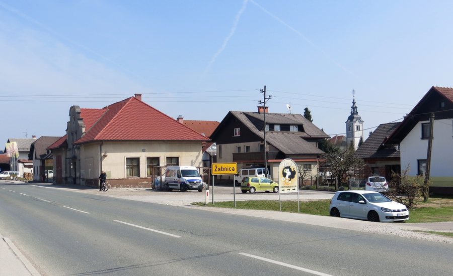 File:Zabnica Kranj Slovenia.jpg