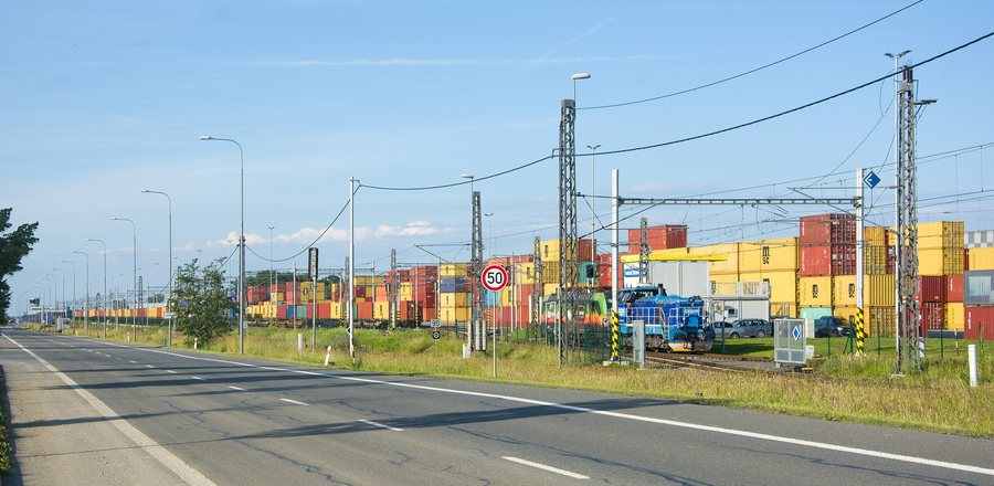 File:Terminal Ostrava-Mosnov.jpg