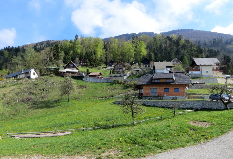 File:Stiska Vas Slovenia - Skrjancevo.JPG