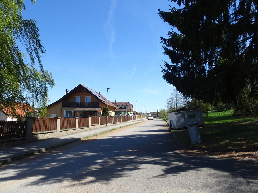 File:Zbiroh, Ke Hřišti (2).jpg