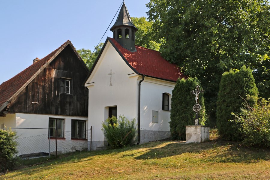 File:Tehov, Nemíž, chapel.jpg
