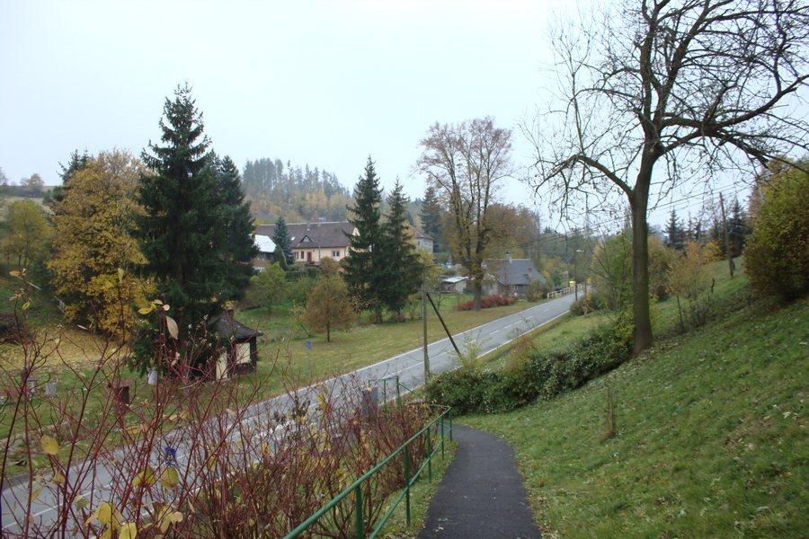 File:Oborná, chodník.jpg