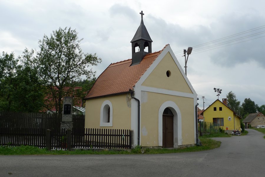File:Milcice u Blatne 2.JPG