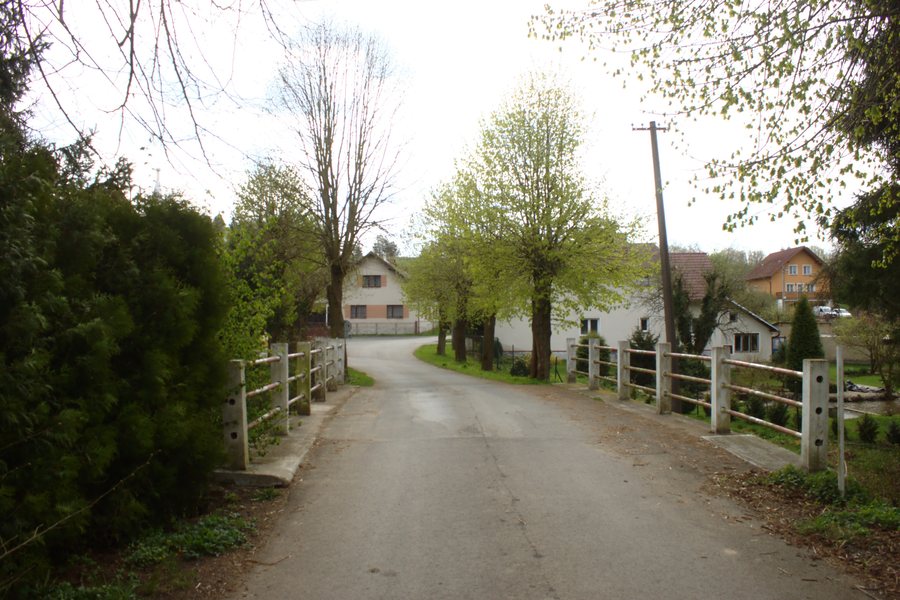 File:Kaničky, most.jpg