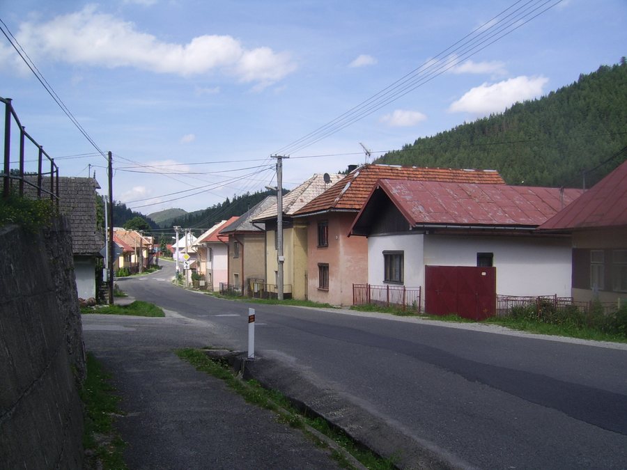 File:Vernár faluközpont.JPG
