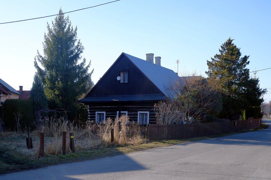 File:Dobrá (okres Frýdek-Místek), dřevěný dům č.p. 136.jpg