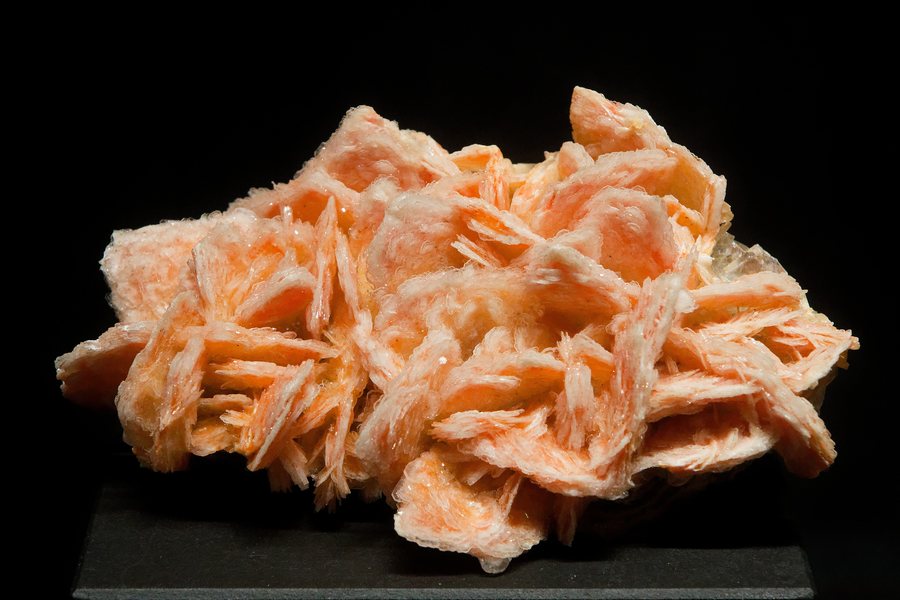 File:Baryte Cavnic Daniel Curie collection Minéraux SU.jpg