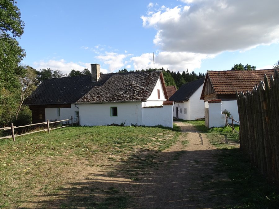 File:Kovářov, Budař (01).jpg
