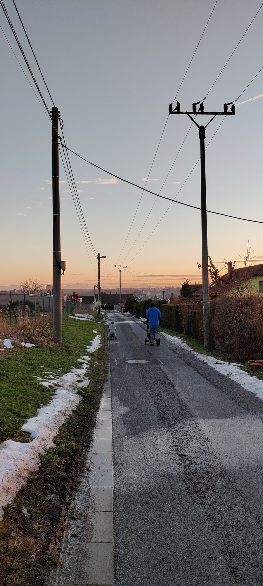 File:Přespolní (street in Orlová, Czechia) 2.jpg