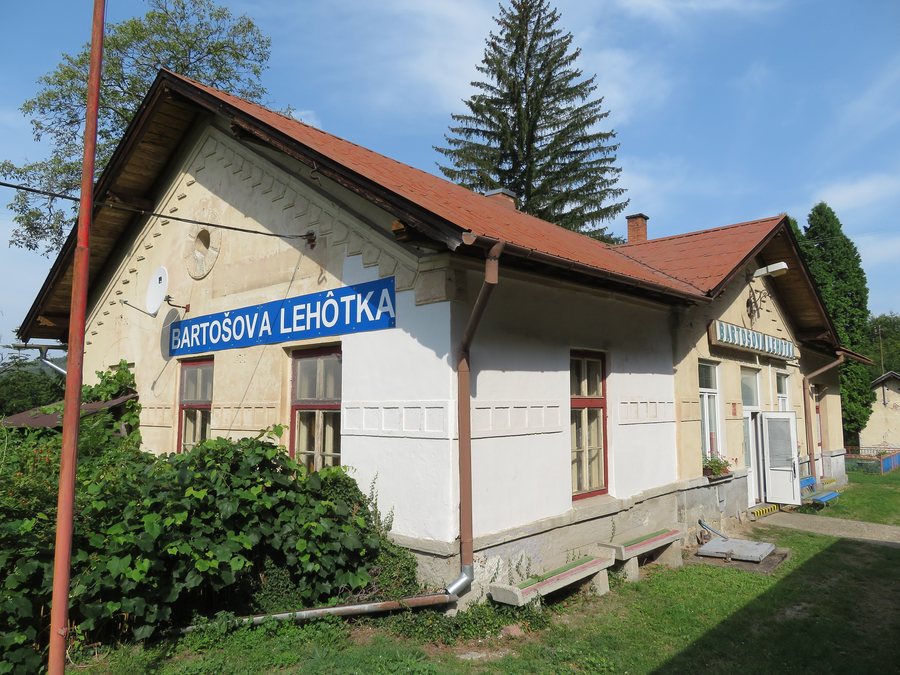 File:ŽST Bartošova Lehôtka.jpg