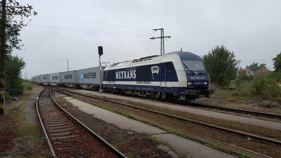 File:Zlatna na Ostrove Metrans train.jpg