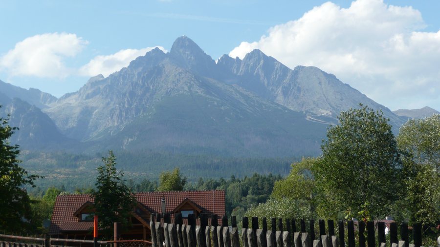File:Nová Lesná, Slovakia - panoramio (1).jpg