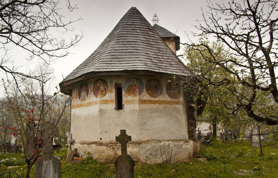 File:Oncesti DB.bis lemn E.jpg