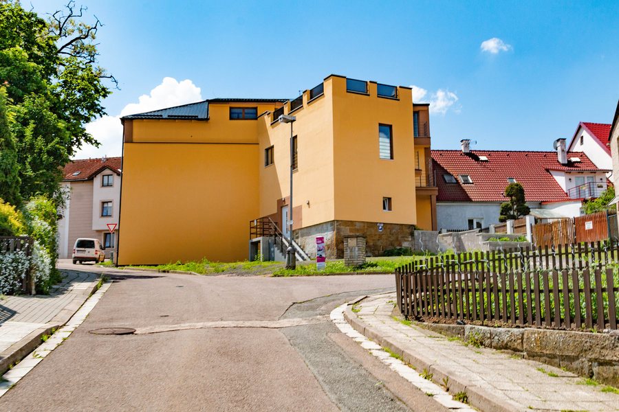 File:Miletín - ulice Arnoldova 01.jpg