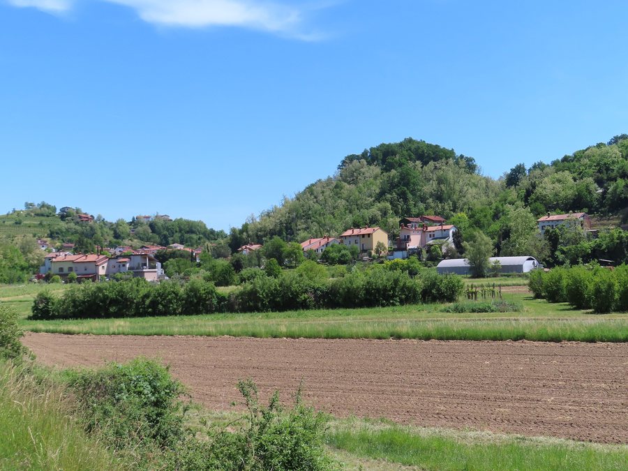 File:Draga Nova Gorica Slovenia.jpg