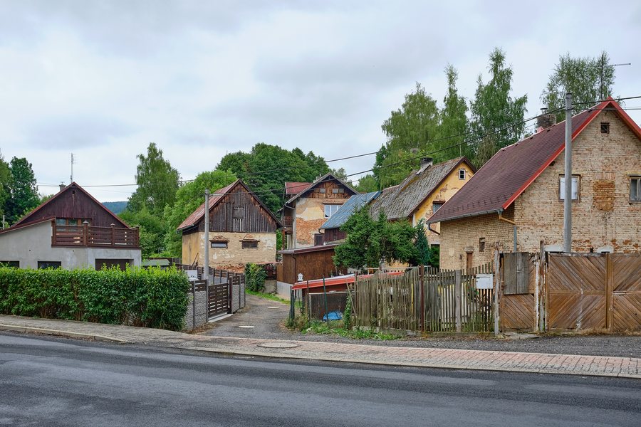 File:Tisová Černý mlýn srpen 2022.jpg