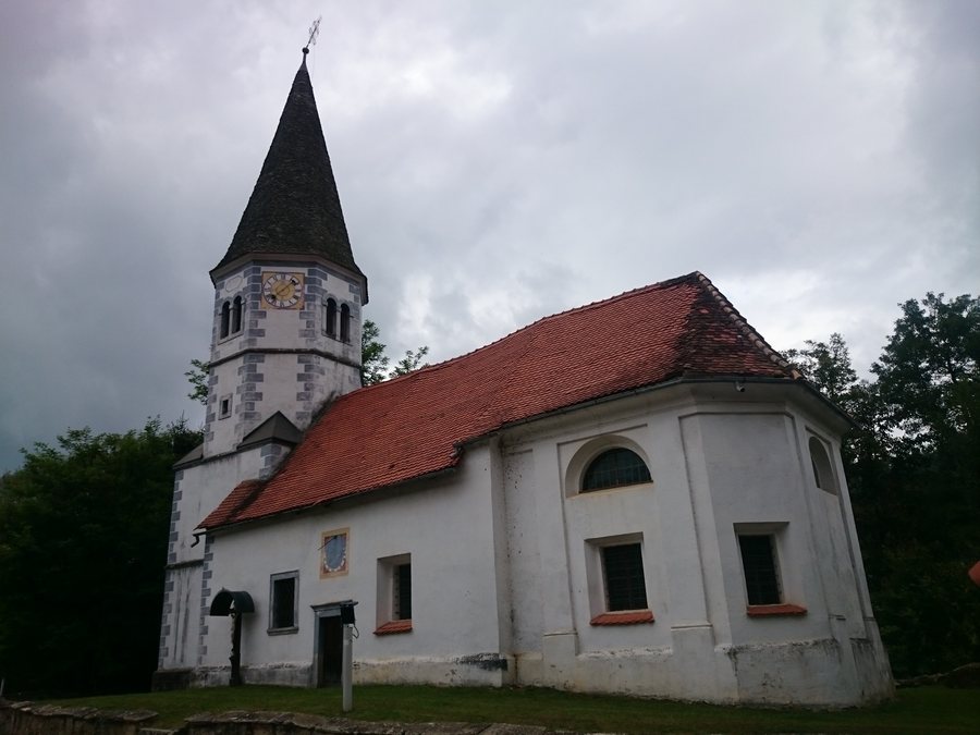 File:Lesicno, St. Ulrich's church 01.jpg