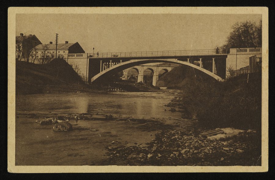 Grybów: view from above the bridge and viaduct over the Biała, before 1932