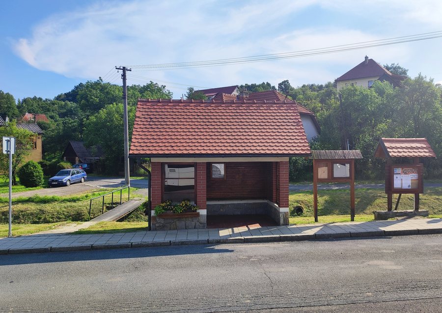 File:Vysoké Pole, zastávka rozc. Drnovice.jpg
