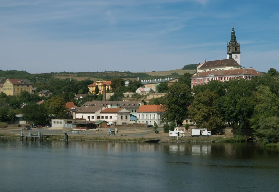 File:Litoměřice, Katedrála svatého Štěpána Dm356255-1754 vanaf Mlékojedy IMG 7792 2018-08-12 12.08.jpg