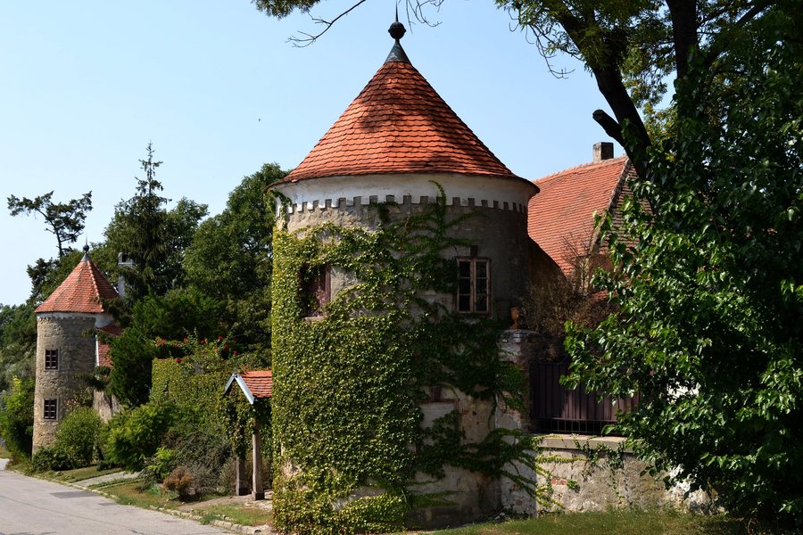 File:Koplotovce kaštieľ 02.jpg