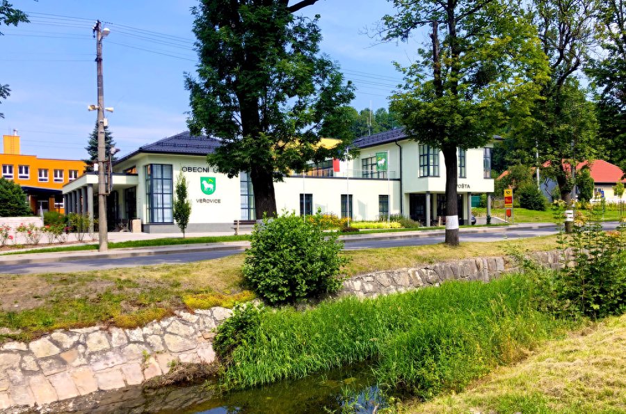 File:Obecní úřad obce Veřovice.jpg