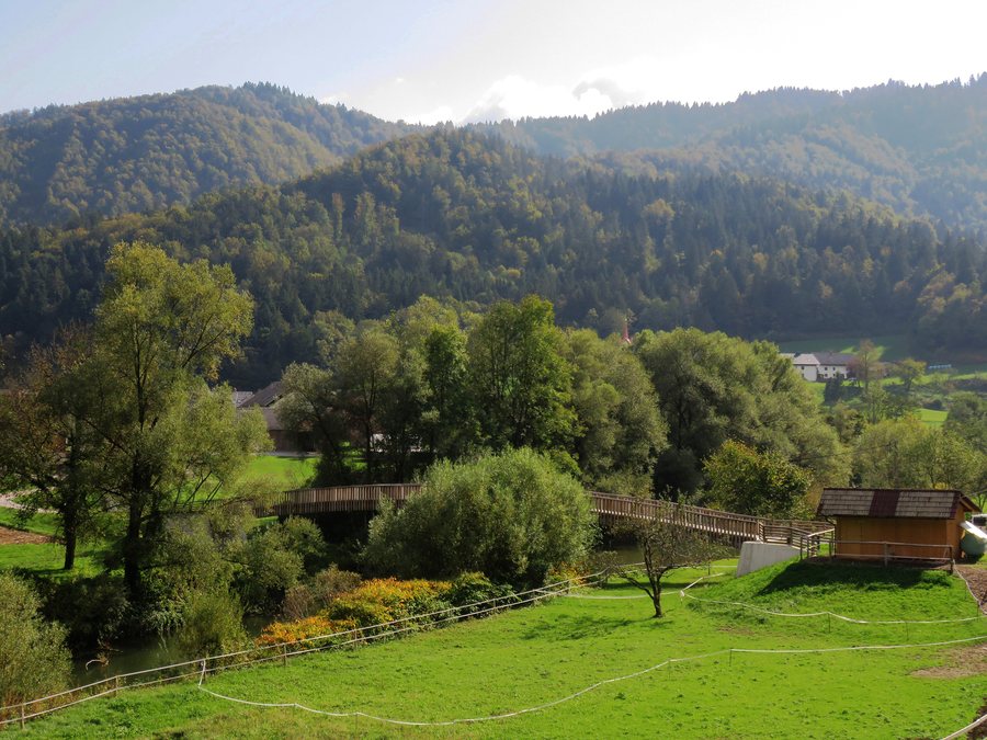 File:Brode Skofja Loka Slovenia - bridge 2.jpg