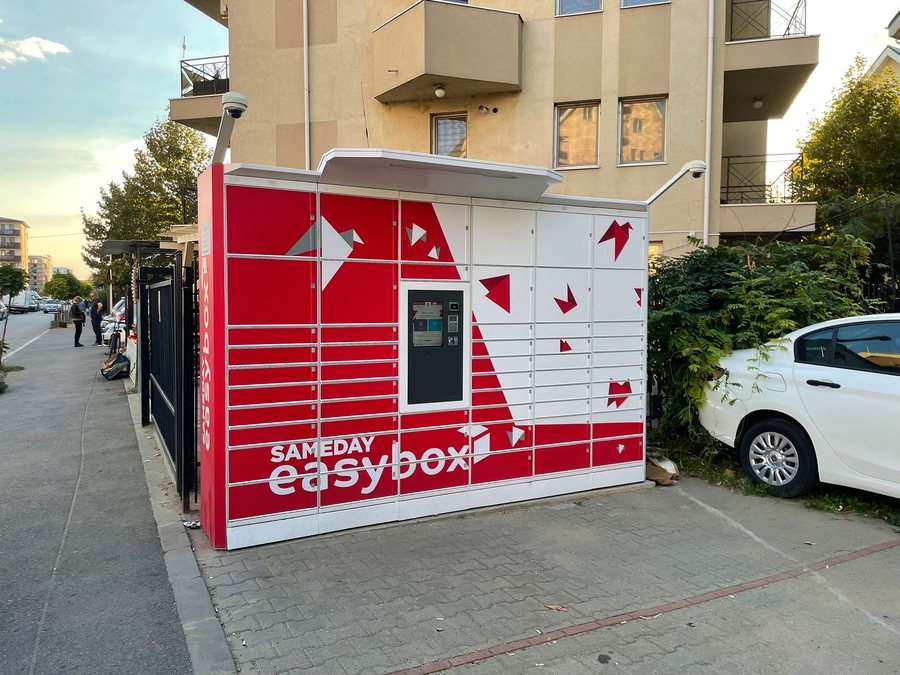 File:Sameday easybox in Strada Biruinței, Popești-Leordeni, Ilvov, Romania.jpg